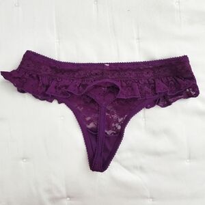 Aerie Lace Flutter Skirt Trim Sexy Lengerie Thongs- low rise- Size XS